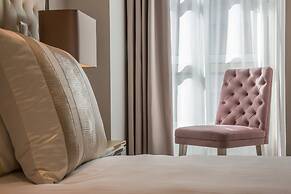 MeraPrime Gold Design Hotel