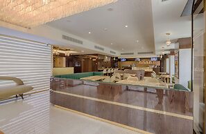 MeraPrime Gold Design Hotel