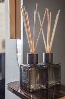 MeraPrime Gold Design Hotel