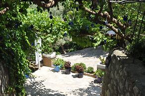 Lacivert Boutique Hotel