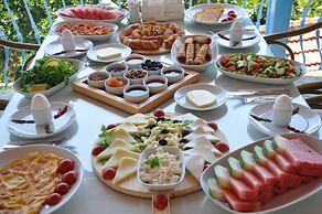 Lacivert Boutique Hotel