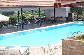 Lacivert Boutique Hotel