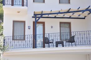 Lacivert Boutique Hotel