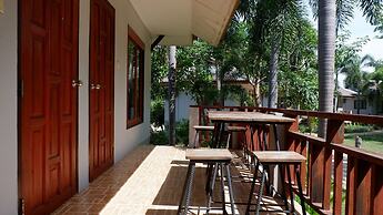 Rai Lam Poo Farm and Camping Resort