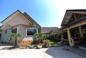 Mamaungpaa Hillside Resort