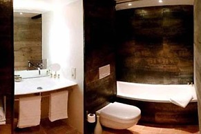 La Maison Aux Bonsaïs