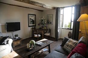 La Maison Aux Bonsaïs