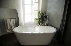 La Maison Aux Bonsaïs