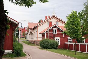 Spacious 4 Room Apartment & Sauna