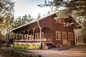 Spacious 4 Room Apartment & Sauna