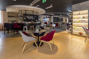 Hotel Campanile Huzhou Taihu Lake