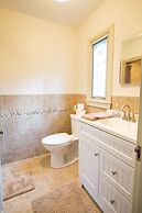 Amazing Single House in Brookline