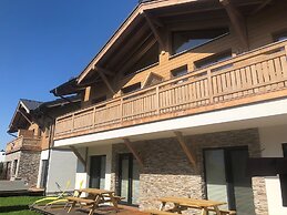 Mountain Nests - Chalets Apartments