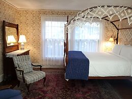 Harbourside Inn