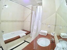 Hotel Tosan Solo Baru