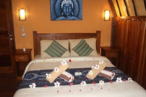 Gili Lumbung Bungalow