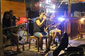 Gili Lumbung Bungalow