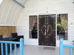 Gili Lumbung Bungalow