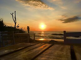 Yala Waves Beach Resort