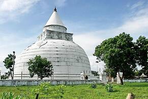 Yala Waves Beach Resort