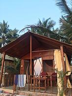 Madhu Beach Huts