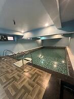 Hotel Mount Regency
