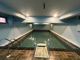 Hotel Mount Regency