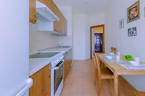 Apartments on Pionerskaya