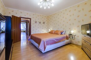 Apartments on Pionerskaya