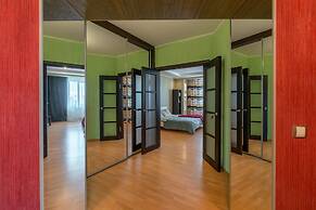 Apartments on Pionerskaya