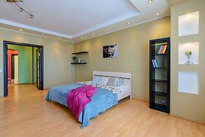 Apartments on Pionerskaya