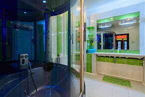 Apartments on Pionerskaya