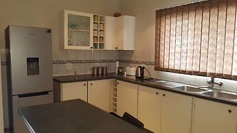 Green House BnB - 'Swiss German'