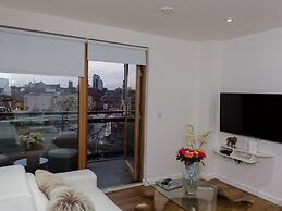 Live in Leeds Sky Penthouse