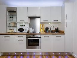 Live in Leeds Sky Penthouse