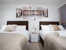 Live in Leeds Sky Penthouse