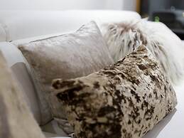 Live in Leeds Sky Penthouse