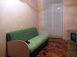 Old Flat Apartments on Belinskogo
