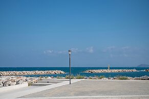 Avra Apartments Kolymbari Harbour