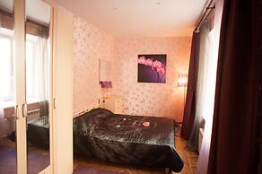 Old Flat Apartments 7