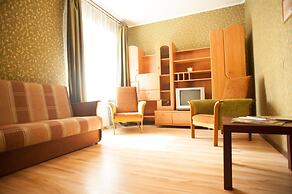 Old Flat Apartments 7