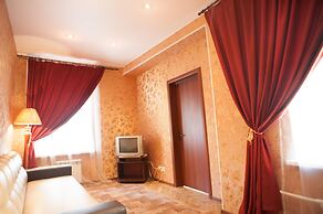 Old Flat Apartments 7