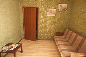 Old Flat Apartments 7