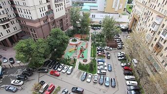 Lakshmi Club Apartment 3-bedroom