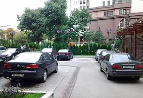 Lakshmi Club Apartment 3-bedroom