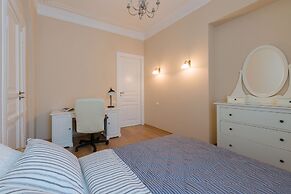 City of Rivers near Hermitage 4 Rooms