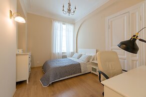 City of Rivers near Hermitage 4 Rooms