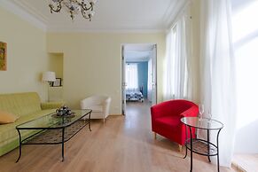 City of Rivers near Hermitage 4 Rooms