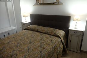 Dimora Luxori Santa Lucia Apartments