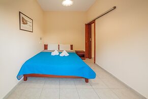 Sintrivanis Beach Resort